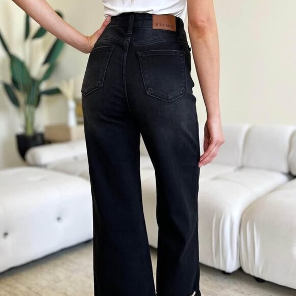 Judy Blue NWT Women’s Mid-Rise Destroyed Hem Distressed Jeans (Size 3/26) - Picture 6 of 10